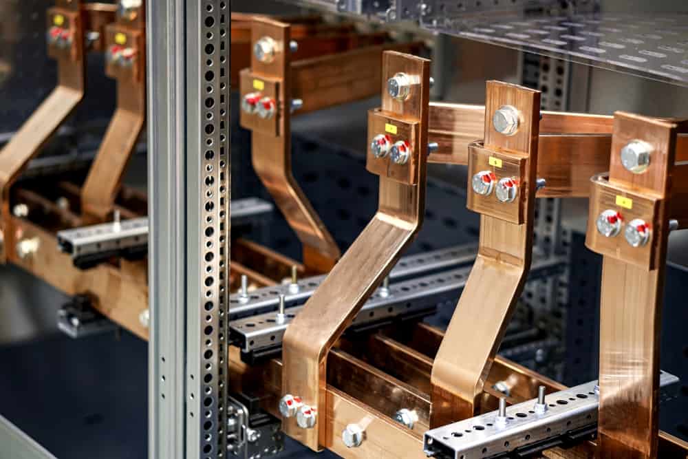 How to design a busbar that matches its intended use?